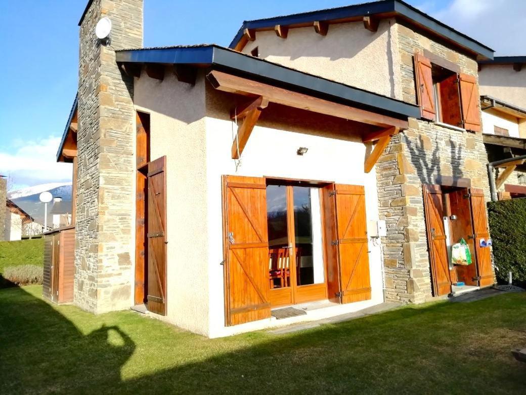 Casa Adosada Para Familias En Santa Leocadia Sainte-Léocadie Εξωτερικό φωτογραφία