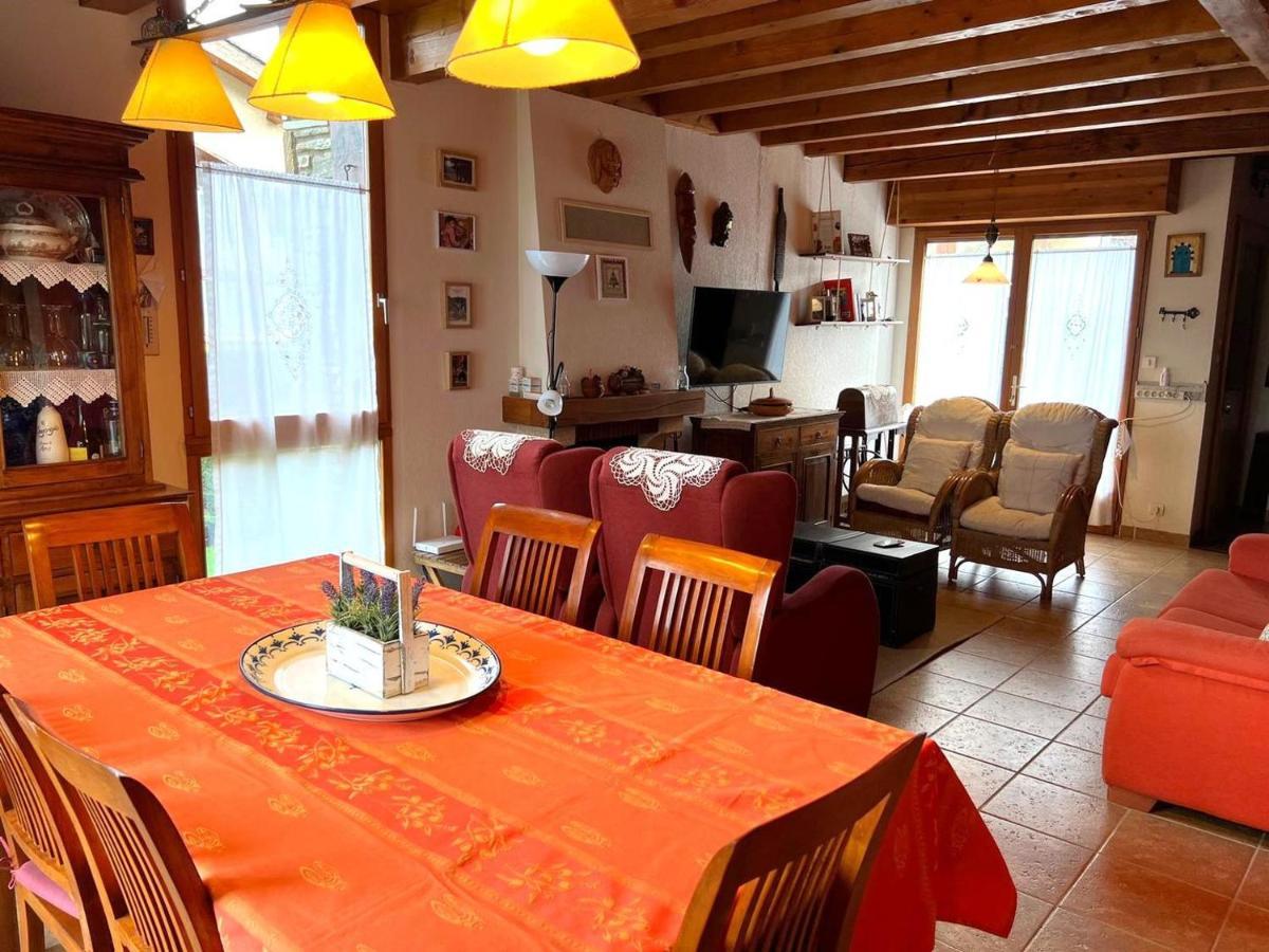 Casa Adosada Para Familias En Santa Leocadia Sainte-Léocadie Εξωτερικό φωτογραφία