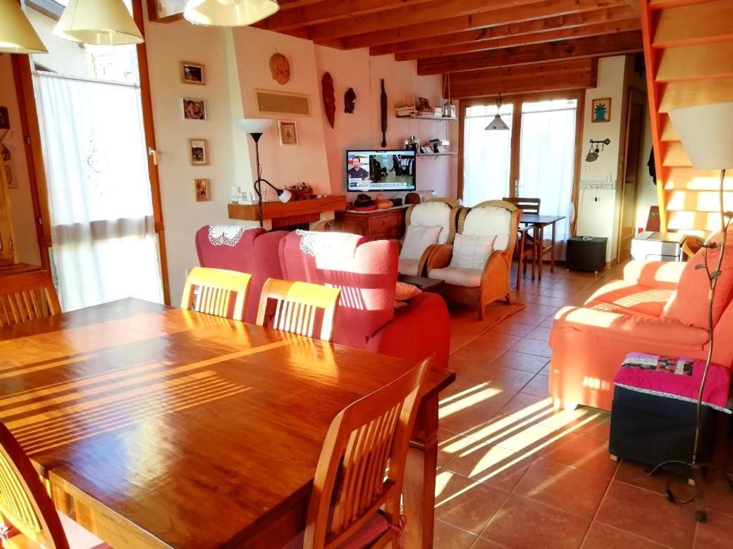 Casa Adosada Para Familias En Santa Leocadia Sainte-Léocadie Εξωτερικό φωτογραφία